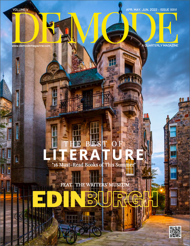 Fiction Author's interview by De Mode Magazine